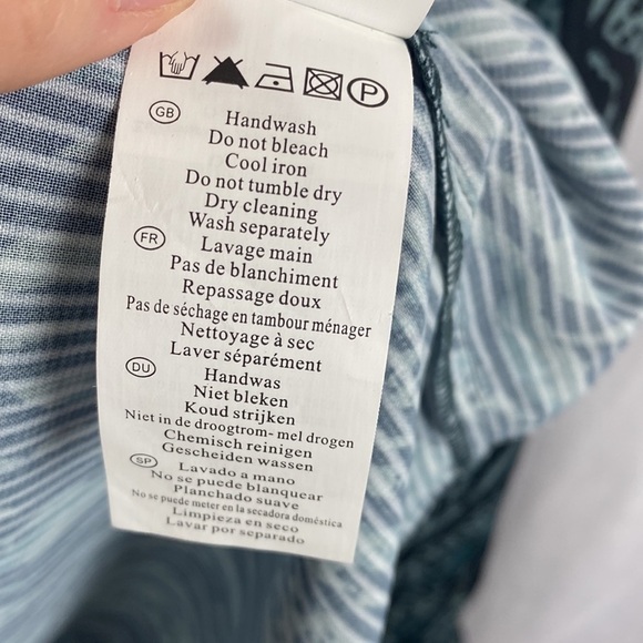 Anthropologie See U Soon Green Black Animal Print Blouse - Size Small - Picture 14 of 16